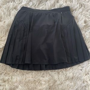 Spanx pleated skirt size small